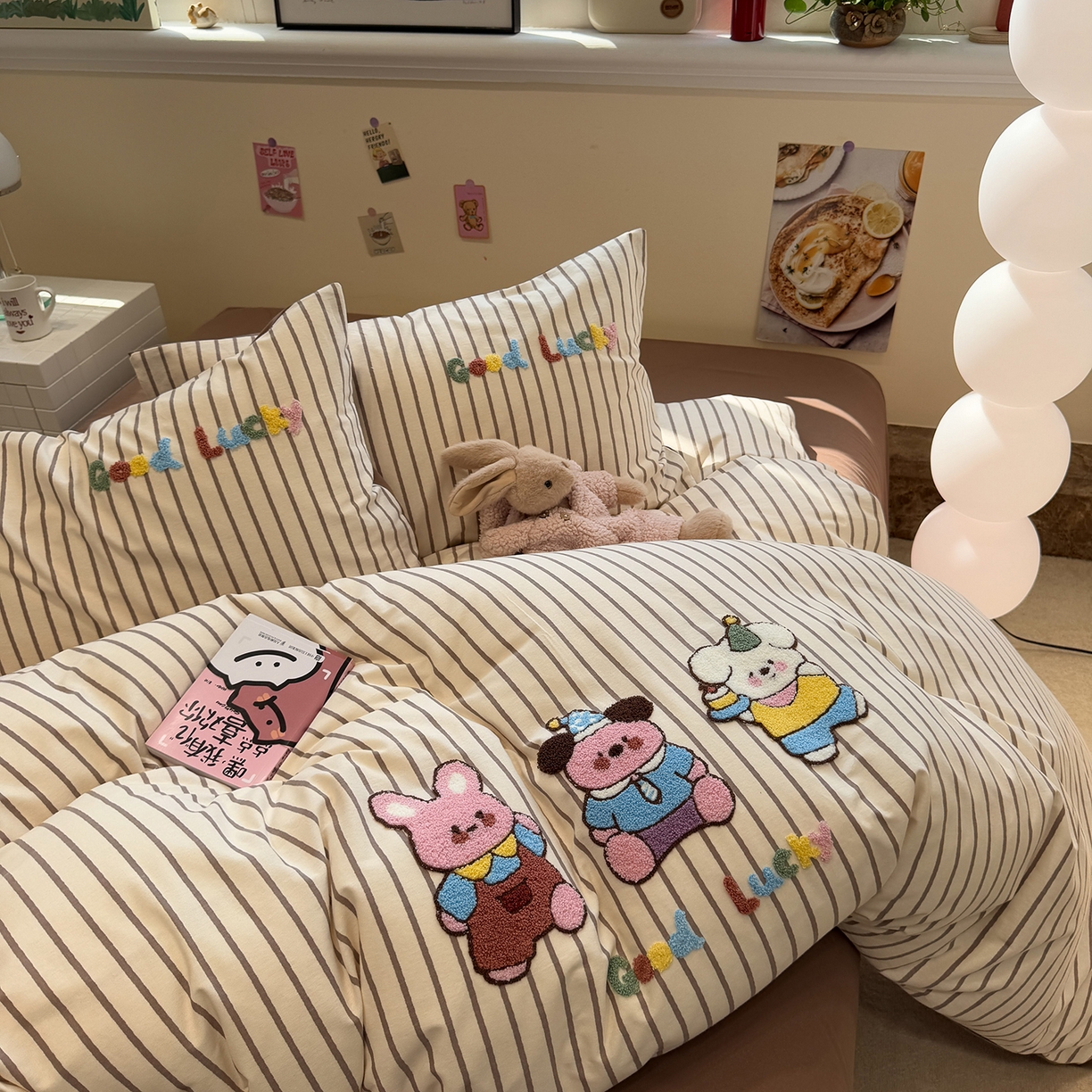 91家纺网 家纺一手货源 找家纺 慕尚家纺 2025新款全棉磨毛毛巾绣单被套 奶萌小狗们