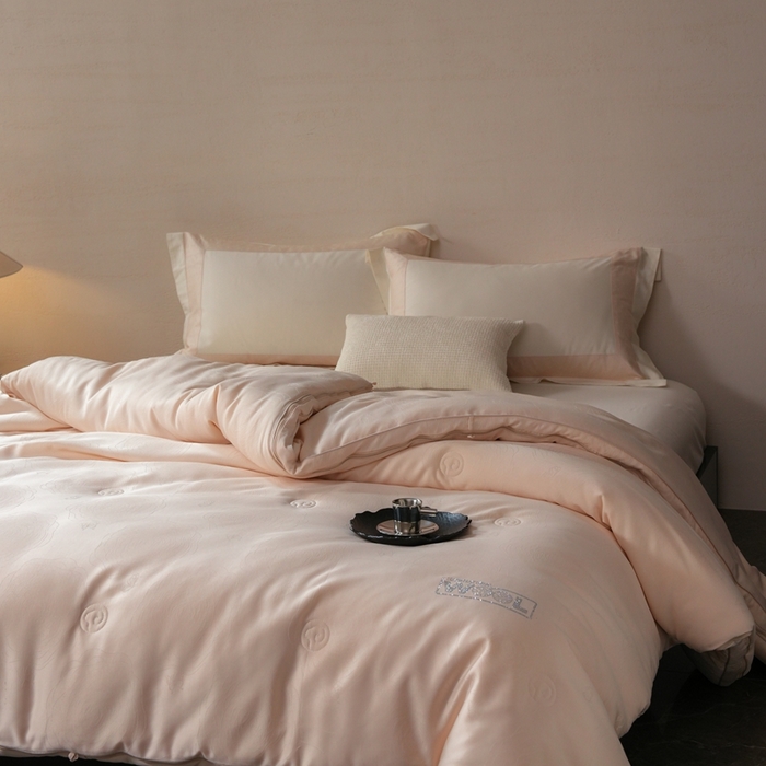 91家纺网 家纺一手货源 找家纺 丽卡家纺 2025新款美好约定提花蚕丝子母被被子被芯 美好约定蚕丝子母被-卡其