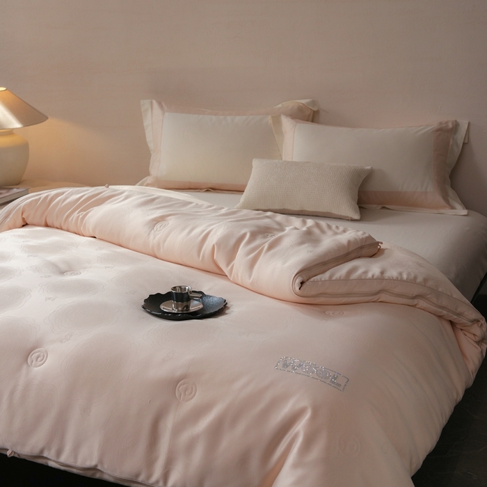 91家纺网 家纺一手货源 找家纺 丽卡家纺 2025新款美好约定提花蚕丝子母被被子被芯 美好约定蚕丝子母被-卡其