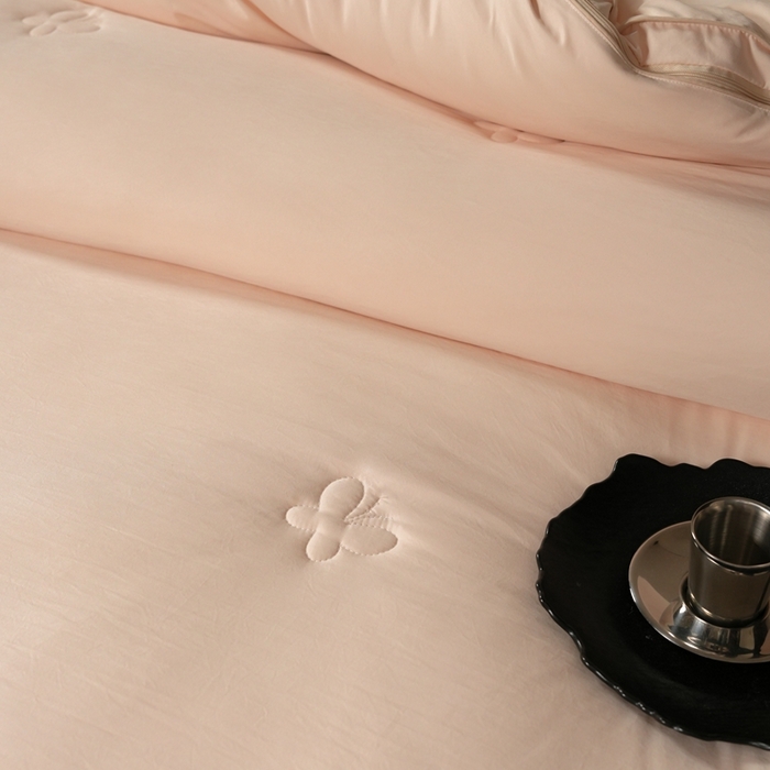 91家纺网 家纺一手货源 找家纺 丽卡家纺 2025新款柏林蚕丝花边子母被被子被芯 柏林蚕丝花边子母被-香槟色