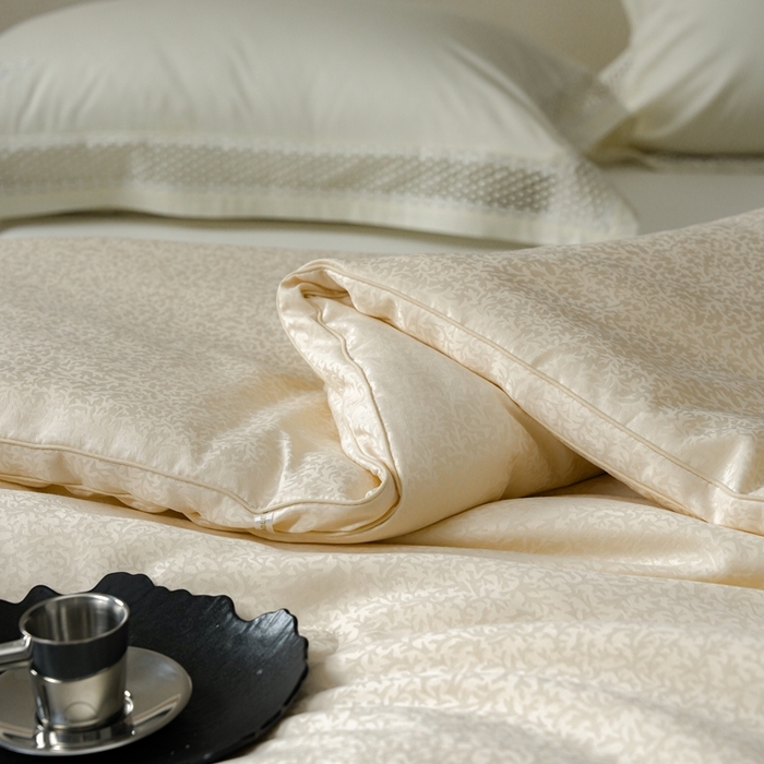 91家纺网 家纺一手货源 找家纺 （总）丽卡家纺 2025新款未来之光蚕丝被被子被芯（特殊尺寸/加厚款接受下单定制）