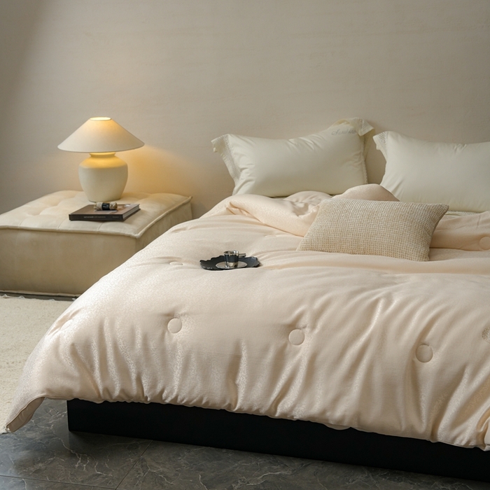 91家纺网 家纺一手货源 找家纺 （总）丽卡家纺 2025新款未来之光蚕丝被被子被芯（特殊尺寸/加厚款接受下单定制）