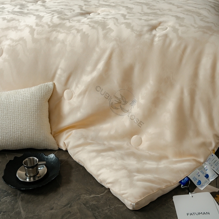 91家纺网 家纺一手货源 找家纺 （总）丽卡家纺 2025新款森婷燕窝被被子被芯（特殊尺寸/加厚款接受下单定制）