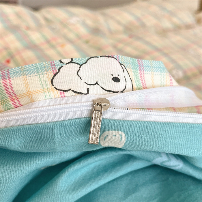 91家纺网 家纺一手货源 找家纺 澜妃 2025春夏新款12868全棉纯棉印花单被套 彩虹格小狗