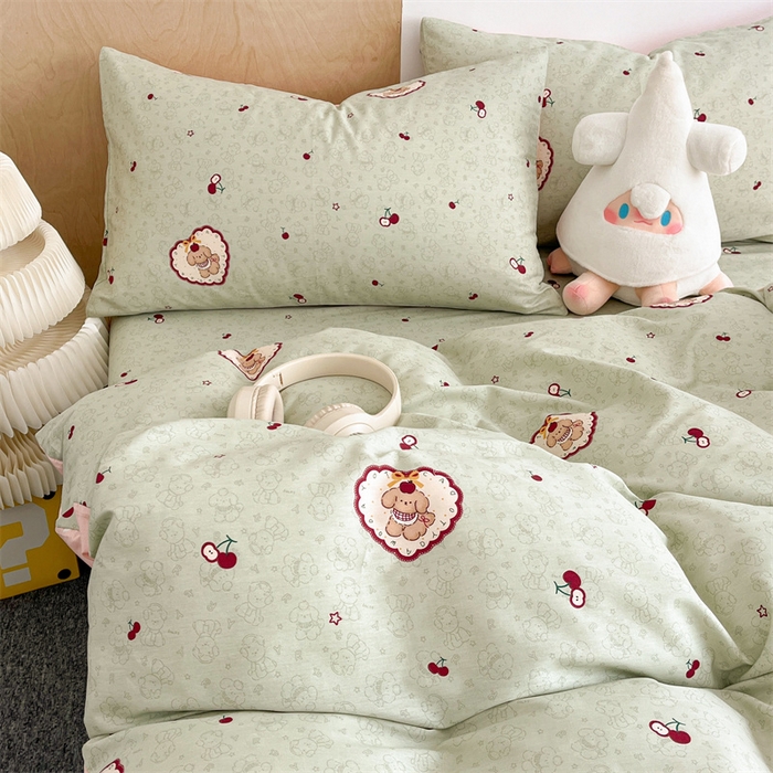 91家纺网 家纺一手货源 找家纺 澜妃 2025春夏新款12868全棉纯棉印花单被套 青提樱桃狗