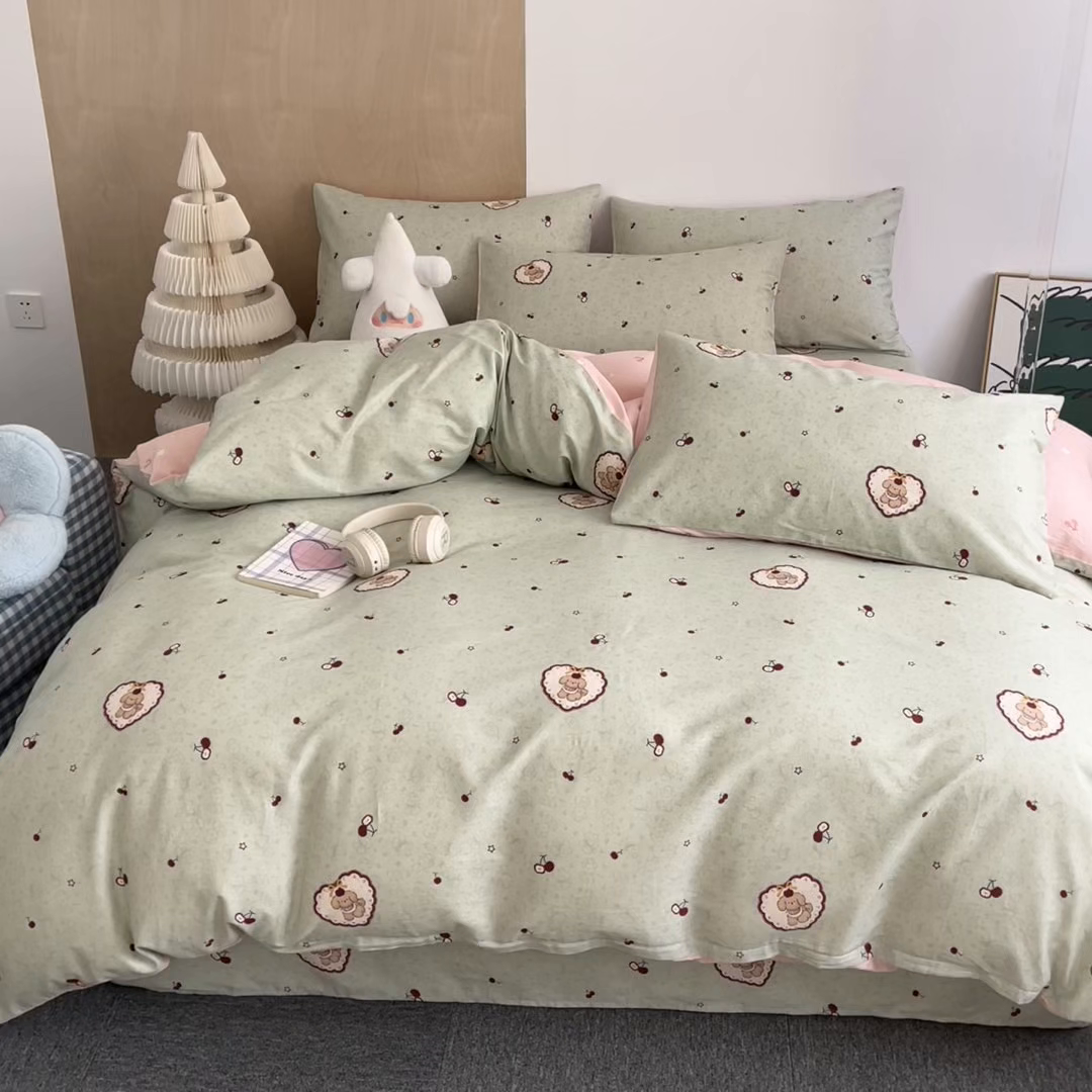 91家纺网 家纺一手货源 找家纺 澜妃 2025春夏新款12868全棉纯棉印花单被套 青提樱桃狗