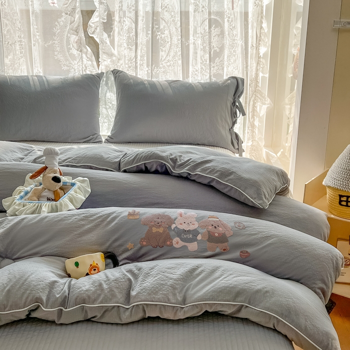 91家纺网 家纺一手货源 找家纺 漫仙阁家纺 2025年新款烫画糯糯棉被子春秋被冬被 单人双人被子 狗狗家族