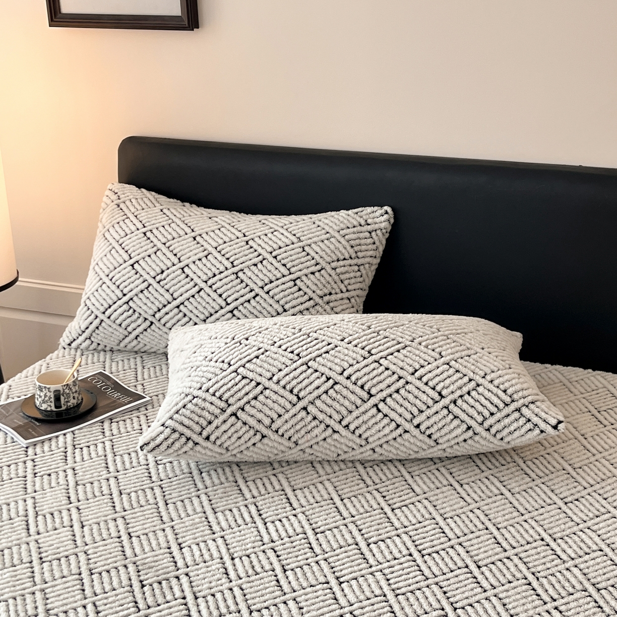 91家纺网 家纺一手货源 找家纺 莱家富 2026新款暖绒舒棉绒床笠-梦境系列（可供跨境外贸抽空压缩爆款首选） 梦境-幻白