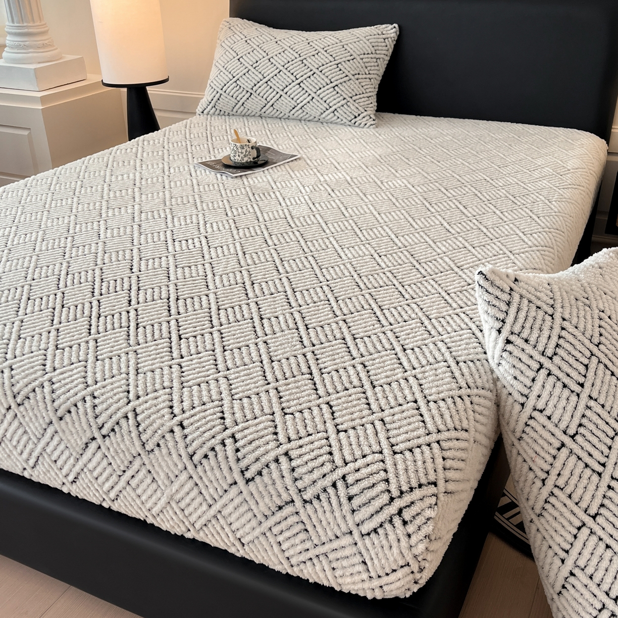 91家纺网 家纺一手货源 找家纺 莱家富 2026新款暖绒舒棉绒床笠-梦境系列（可供跨境外贸抽空压缩爆款首选） 梦境-幻白