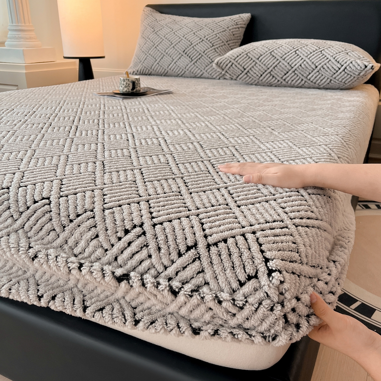 91家纺网 家纺一手货源 找家纺 莱家富 2026新款暖绒舒棉绒床笠-梦境系列（可供跨境外贸抽空压缩爆款首选） 梦境-雾灰