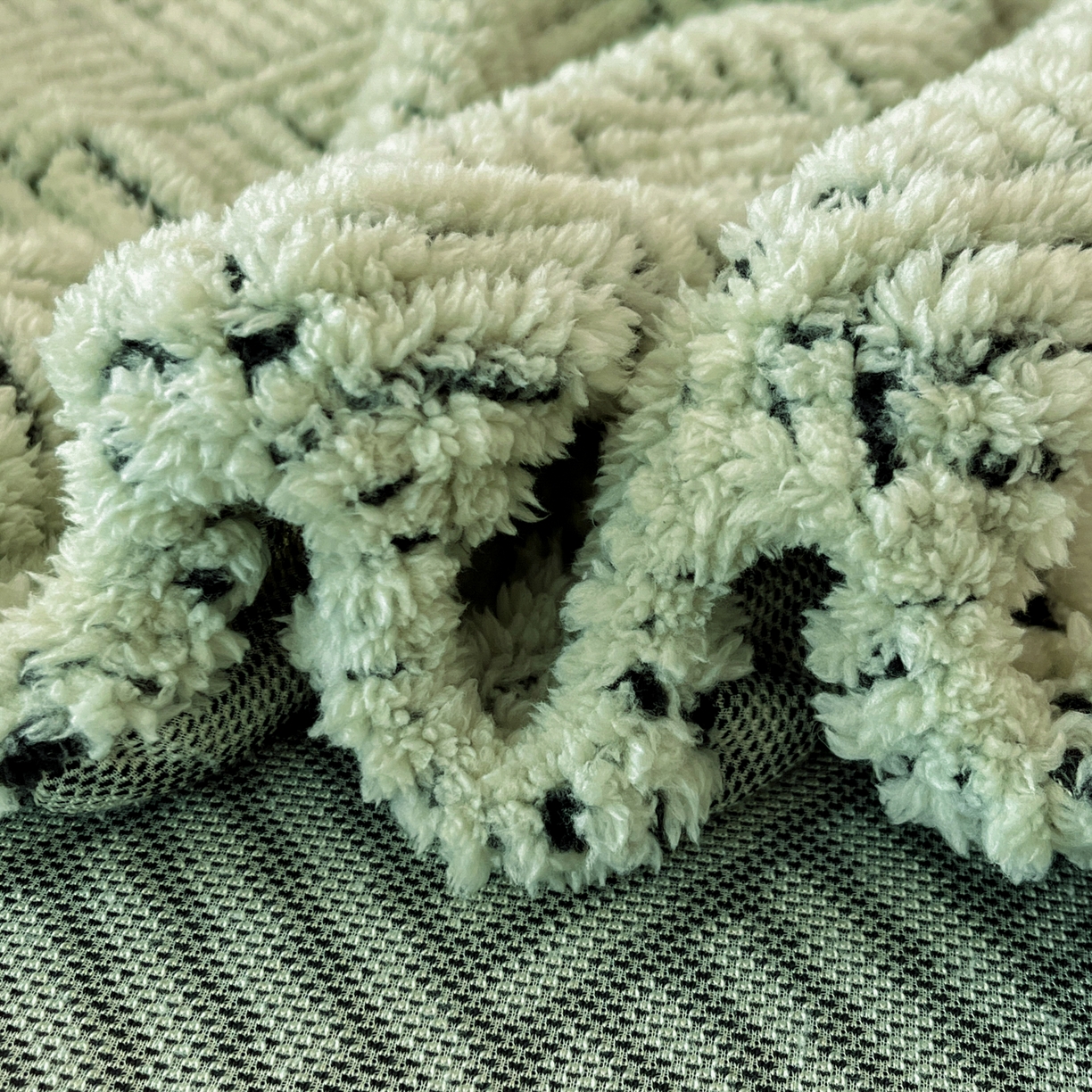 91家纺网 家纺一手货源 找家纺 莱家富 2026新款暖绒舒棉绒床笠-梦境系列（可供跨境外贸抽空压缩爆款首选） 梦境-桑绿