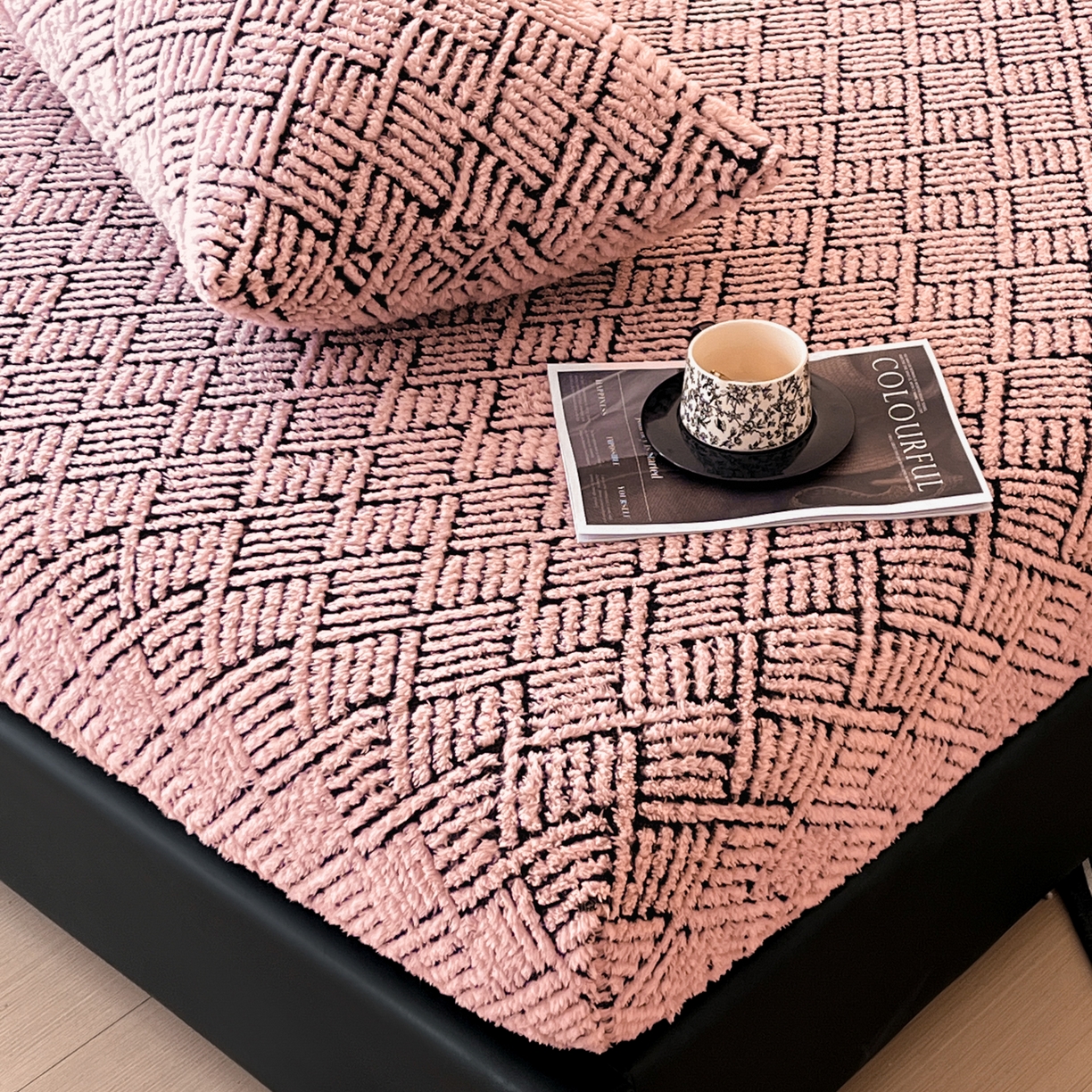 91家纺网 家纺一手货源 找家纺 莱家富 2026新款暖绒舒棉绒床笠-梦境系列（可供跨境外贸抽空压缩爆款首选） 梦境-粉玉