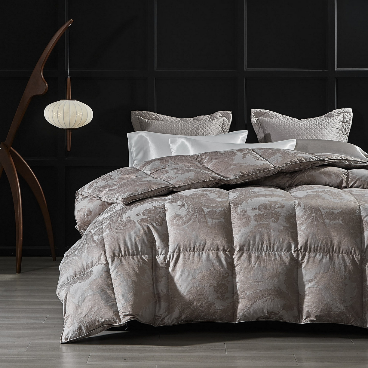 91家纺网 家纺一手货源 找家纺 暖羽屋羽绒馆 2025新款羽绒丝被子 鹅毛被 双人羽毛被 2米羽绒被子 婚庆羽绒被芯180s大提花 D浮云 咖灰