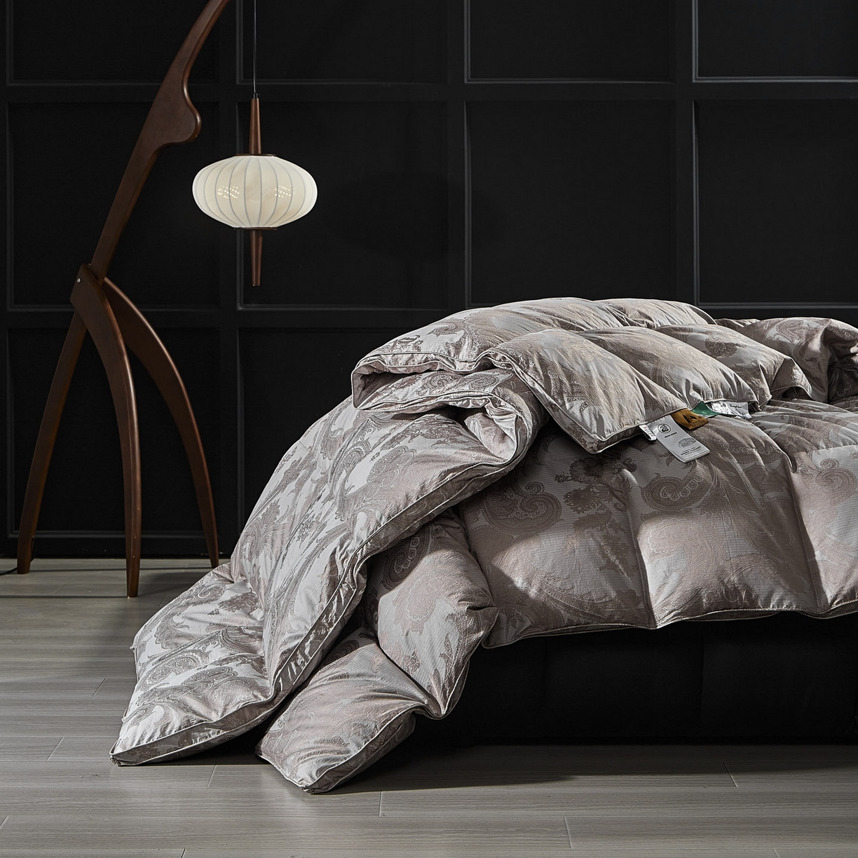 91家纺网 家纺一手货源 找家纺 暖羽屋羽绒馆 2025新款羽绒丝被子 鹅毛被 双人羽毛被 2米羽绒被子 婚庆羽绒被芯180s大提花 D浮云 咖灰