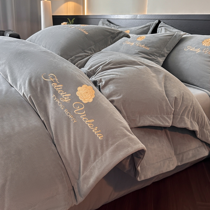 鸿织源2025新款-茶颜系列 宝宝绒宽边四件套 茶颜-暮色灰