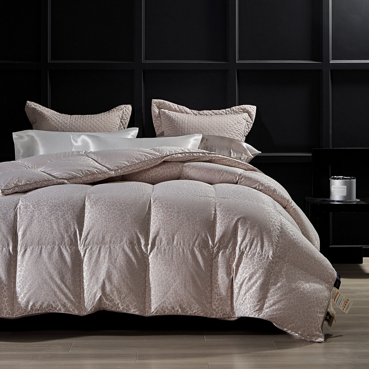 91家纺网 家纺一手货源 找家纺 暖羽屋羽绒馆 2025新款400T鹅绒丝被子 羽绒被双层 秋冬被子羽毛被芯双人加厚春秋被 Q魅惑 粉