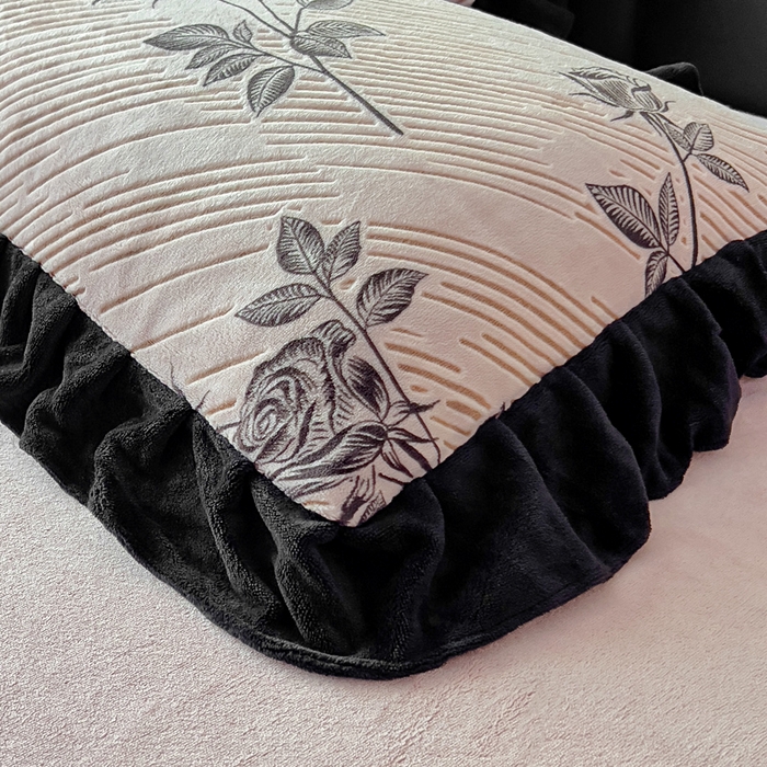 91家纺网 家纺一手货源 找家纺 （总）鸿织源家纺 2025新款A类法式高克重烂花雕花牛奶绒四件套