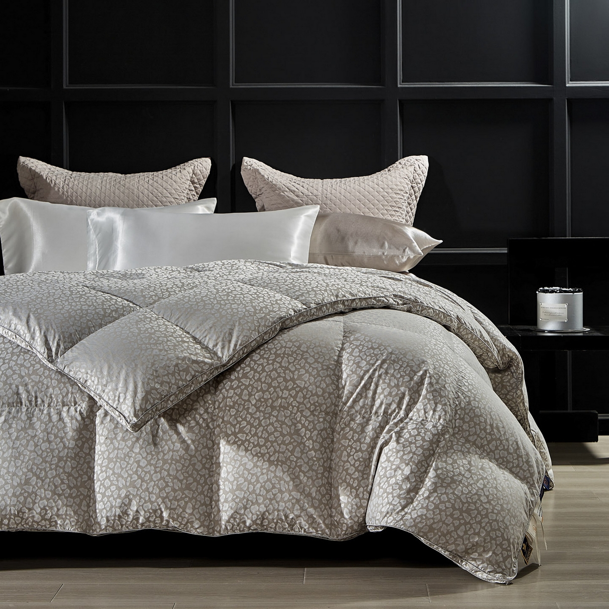 91家纺网 家纺一手货源 找家纺 暖羽屋羽绒馆 2025新款400T鹅绒丝被子 羽绒被双层 秋冬被子羽毛被芯双人加厚春秋被 Q魅惑 灰