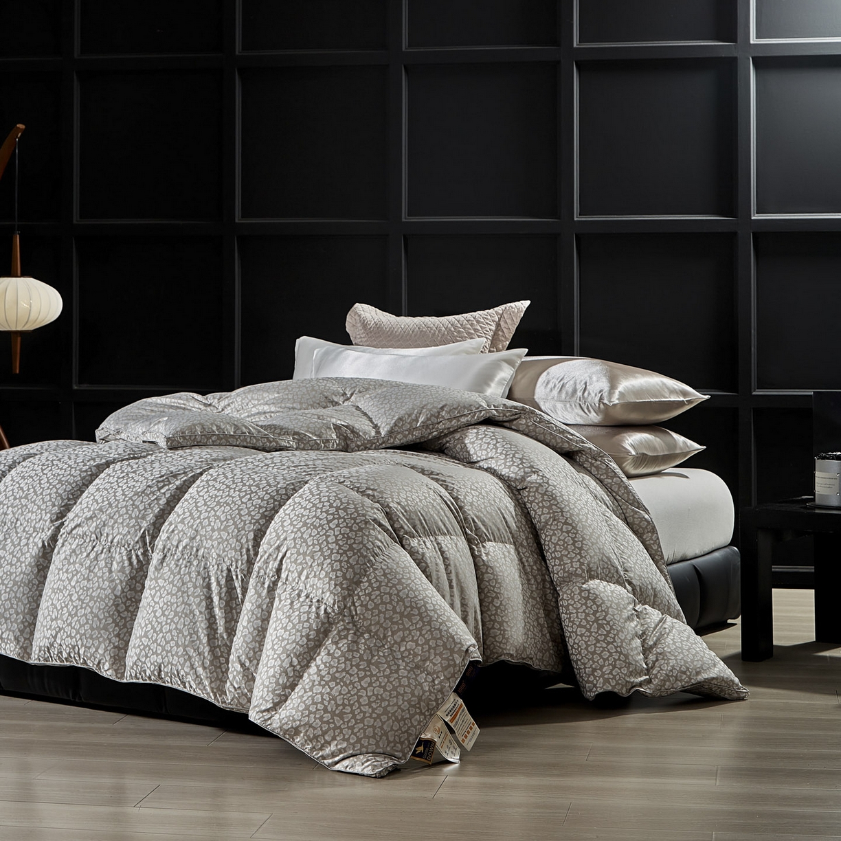 91家纺网 家纺一手货源 找家纺 暖羽屋羽绒馆 2025新款400T鹅绒丝被子 羽绒被双层 秋冬被子羽毛被芯双人加厚春秋被 Q魅惑 灰