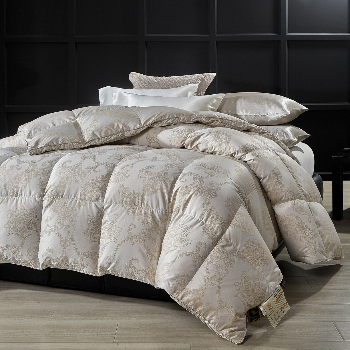 91家纺网 家纺一手货源 找家纺 暖羽屋羽绒馆 2025新款400T鹅绒丝被子 羽绒被双层 秋冬被子羽毛被芯双人加厚春秋被 Q维斯