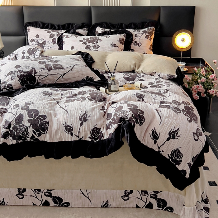 91家纺网 家纺一手货源 找家纺 鸿织源家纺 2025新款A类法式高克重烂花雕花牛奶绒四件套 陌上花开-蔷薇