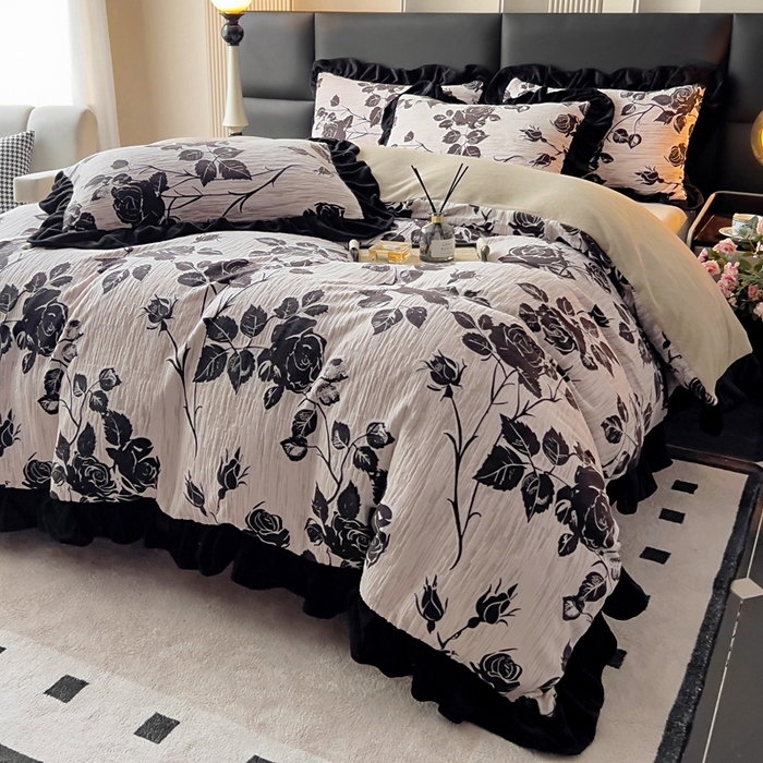 91家纺网 家纺一手货源 找家纺 鸿织源家纺 2025新款A类法式高克重烂花雕花牛奶绒四件套 陌上花开-蔷薇