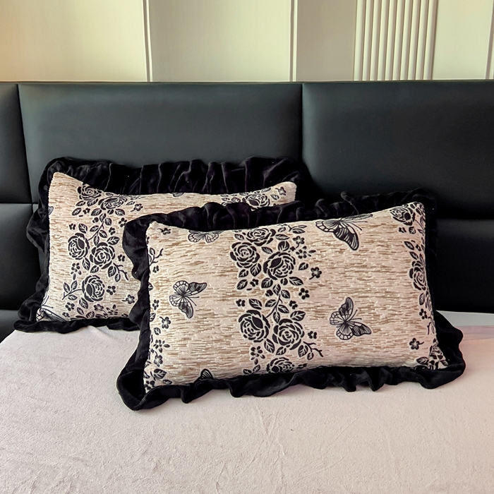 91家纺网 家纺一手货源 找家纺 鸿织源家纺 2025新款A类法式高克重烂花雕花牛奶绒四件套 墨韵叠香-粉