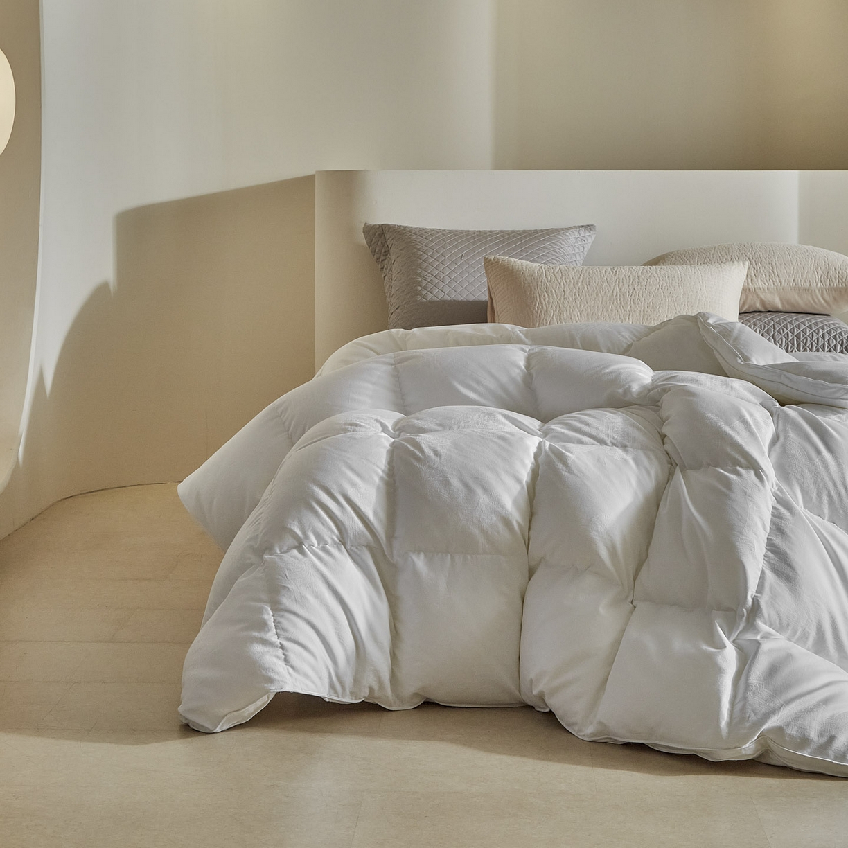 91家纺网 家纺一手货源 找家纺 （总）暖羽屋羽绒馆 2025新款60s纯棉大提花羽绒被芯 白鹅绒丝被 羽毛被子 加厚双层冬被 两米双人冬被