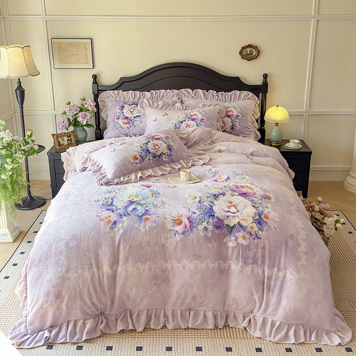 91家纺网 家纺一手货源 找家纺 （总）宜凡家纺 2025新款牛奶绒5D数码大板印花床裙四件套