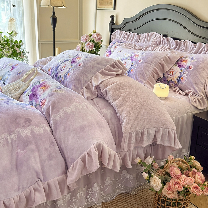 91家纺网 家纺一手货源 找家纺 （总）宜凡家纺 2025新款牛奶绒5D数码大板印花床裙四件套