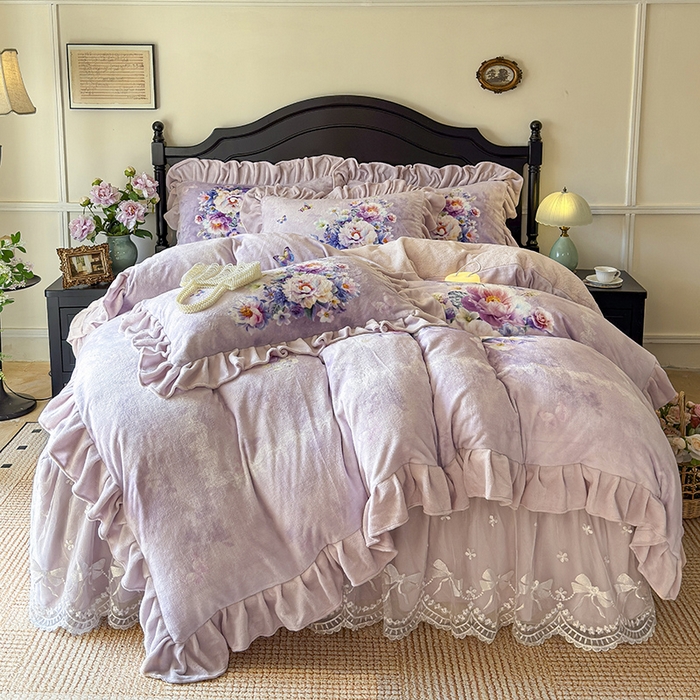 91家纺网 家纺一手货源 找家纺 （总）宜凡家纺 2025新款牛奶绒5D数码大板印花床裙四件套