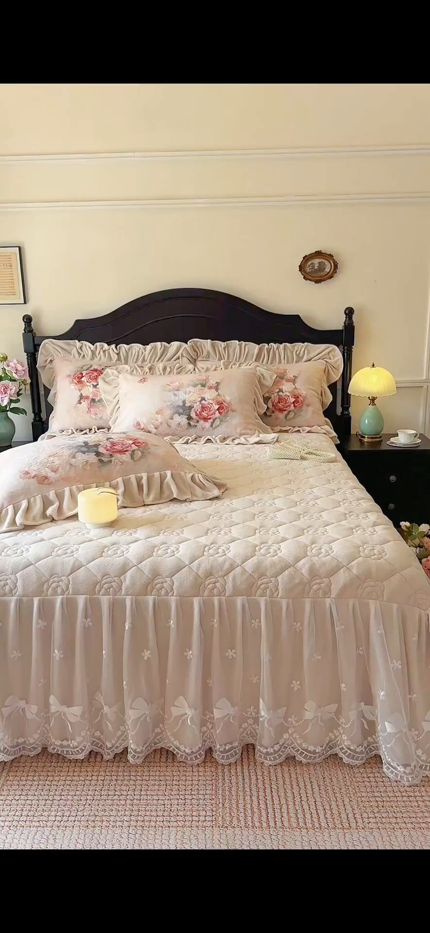 91家纺网 家纺一手货源 找家纺 宜凡家纺 2025新款牛奶绒5D数码大板印花床裙四件套 诺曼庄园 浅卡其