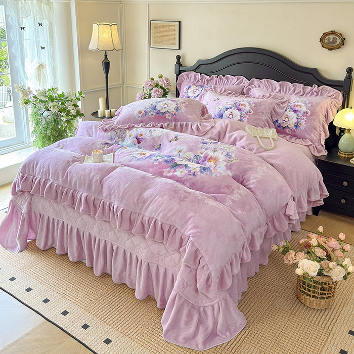 91家纺网 家纺一手货源 找家纺 （总）宜凡家纺 2025新款牛奶绒5D数码大板印花床盖四件套