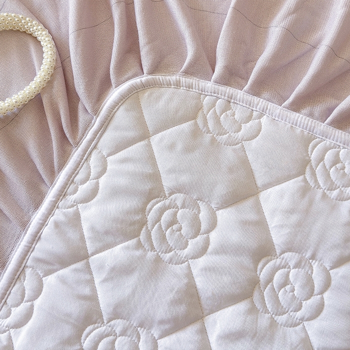 91家纺网 家纺一手货源 找家纺 宜凡家纺 2025新款牛奶绒5D数码大板印花床盖四件套 浪漫花舞 紫