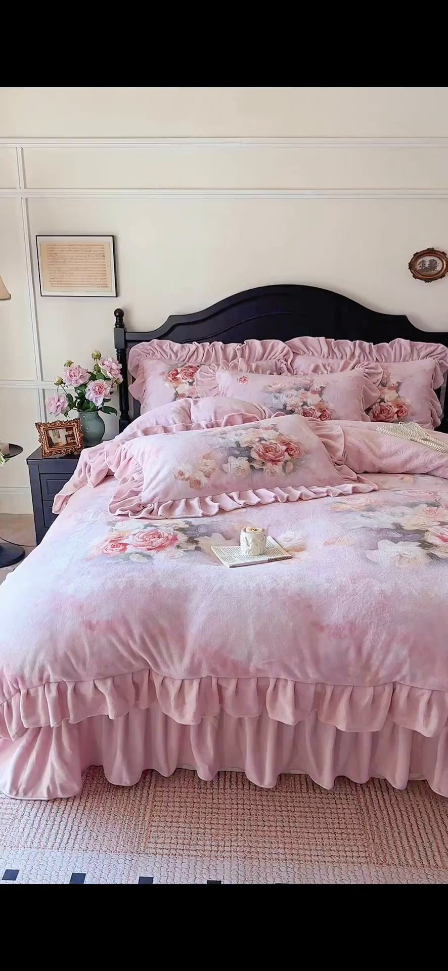 91家纺网 家纺一手货源 找家纺 宜凡家纺 2025新款牛奶绒5D数码大板印花床盖四件套 玫瑰庄园 豆沙