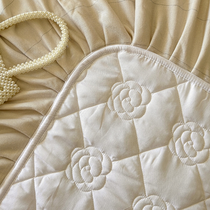 91家纺网 家纺一手货源 找家纺 宜凡家纺 2025新款牛奶绒5D数码大板印花床盖四件套 玫瑰庄园 香槟