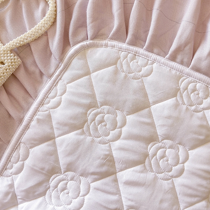 91家纺网 家纺一手货源 找家纺 宜凡家纺 2025新款牛奶绒5D数码大板印花床盖四件套 玫瑰庄园 紫