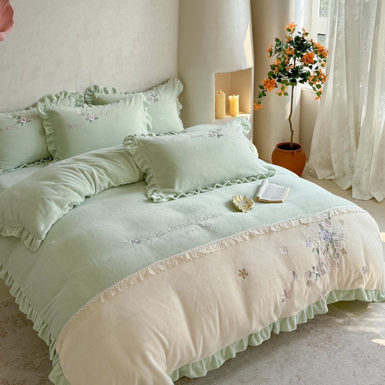 91家纺网 家纺一手货源 找家纺 可以家居  2025新款高克重全消光超细旦奶芙云绒四件套-玛利亚系列 新芽绿