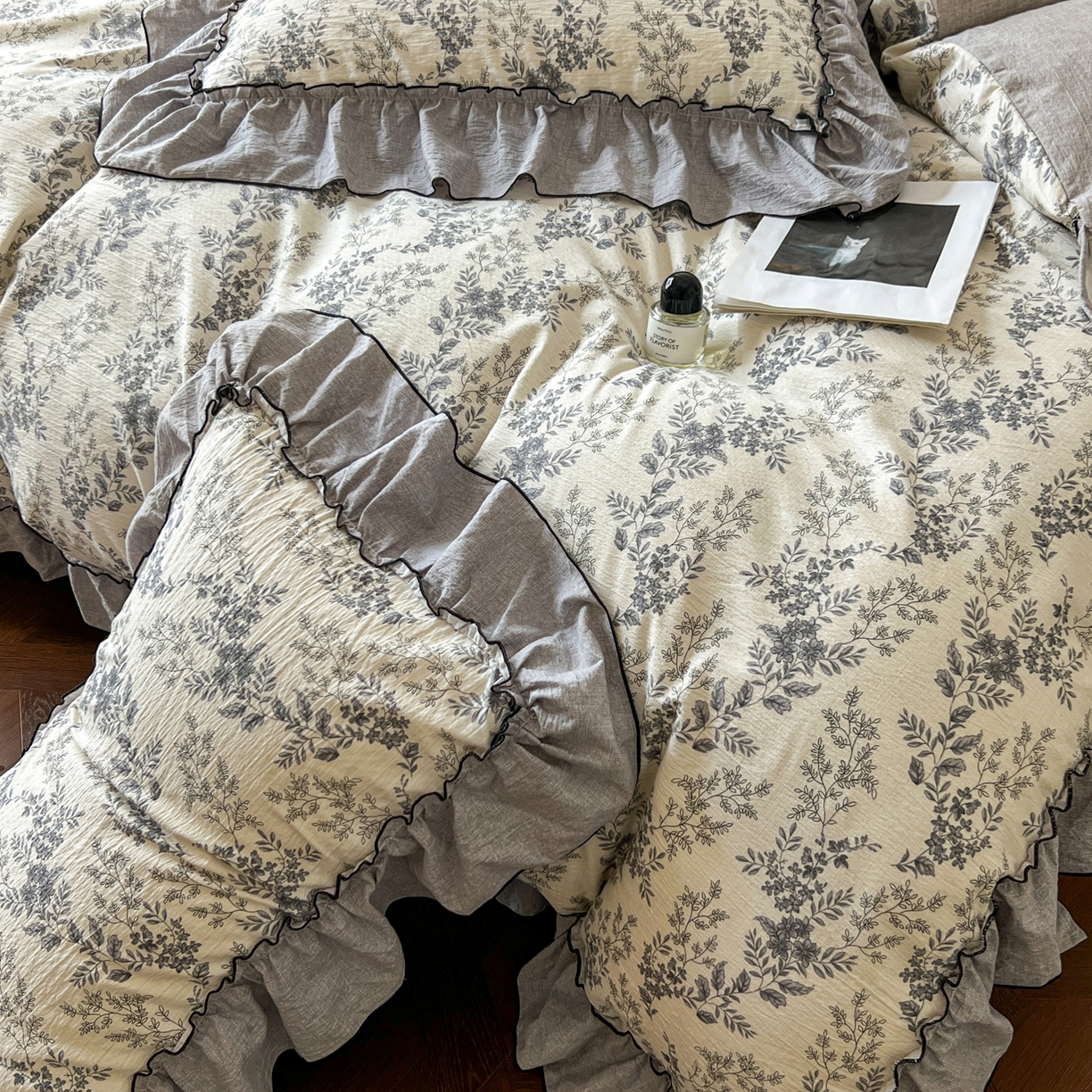 91家纺网 家纺一手货源 找家纺 柔享家（原芷澜家纺） 2025新款秋冬新品A类高克重亚麻复古风原麻棉麻系列四件套 清曲