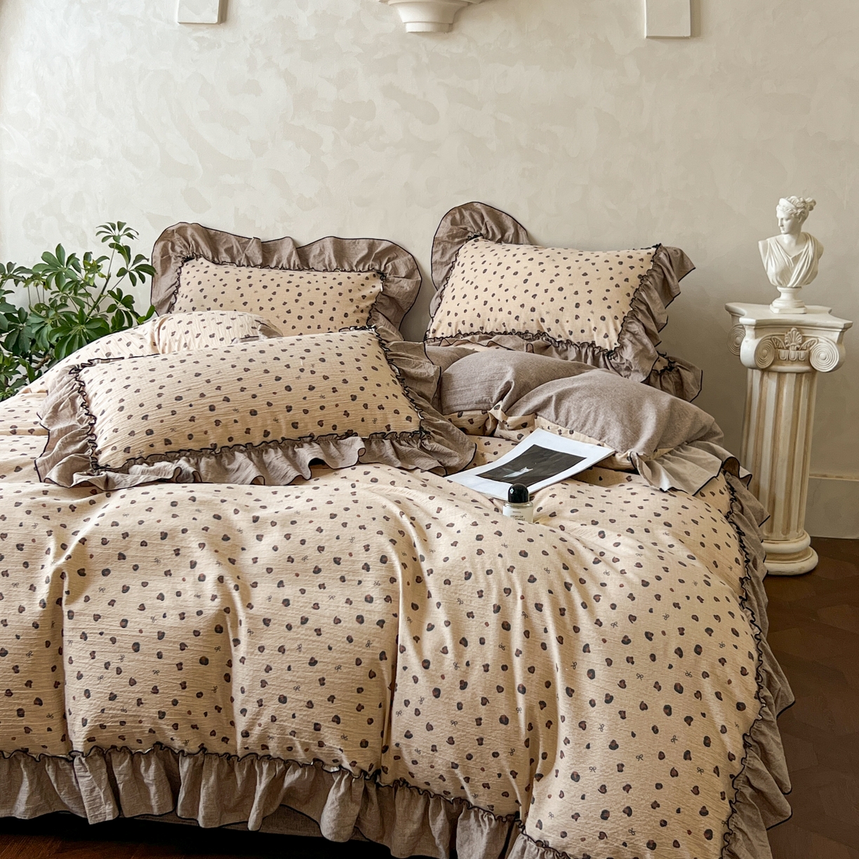 91家纺网 家纺一手货源 找家纺 柔享家（原芷澜家纺） 2025新款秋冬新品A类高克重亚麻复古风原麻棉麻系列四件套 愫影