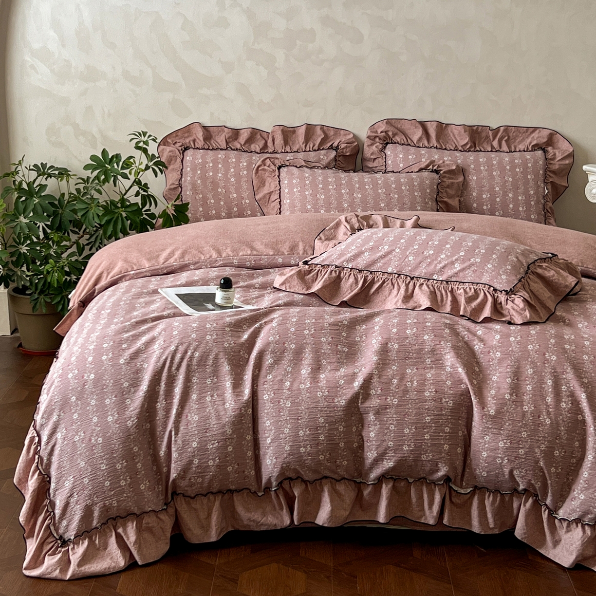 91家纺网 家纺一手货源 找家纺 柔享家（原芷澜家纺） 2025新款秋冬新品A类高克重亚麻复古风原麻棉麻系列四件套 嫣然