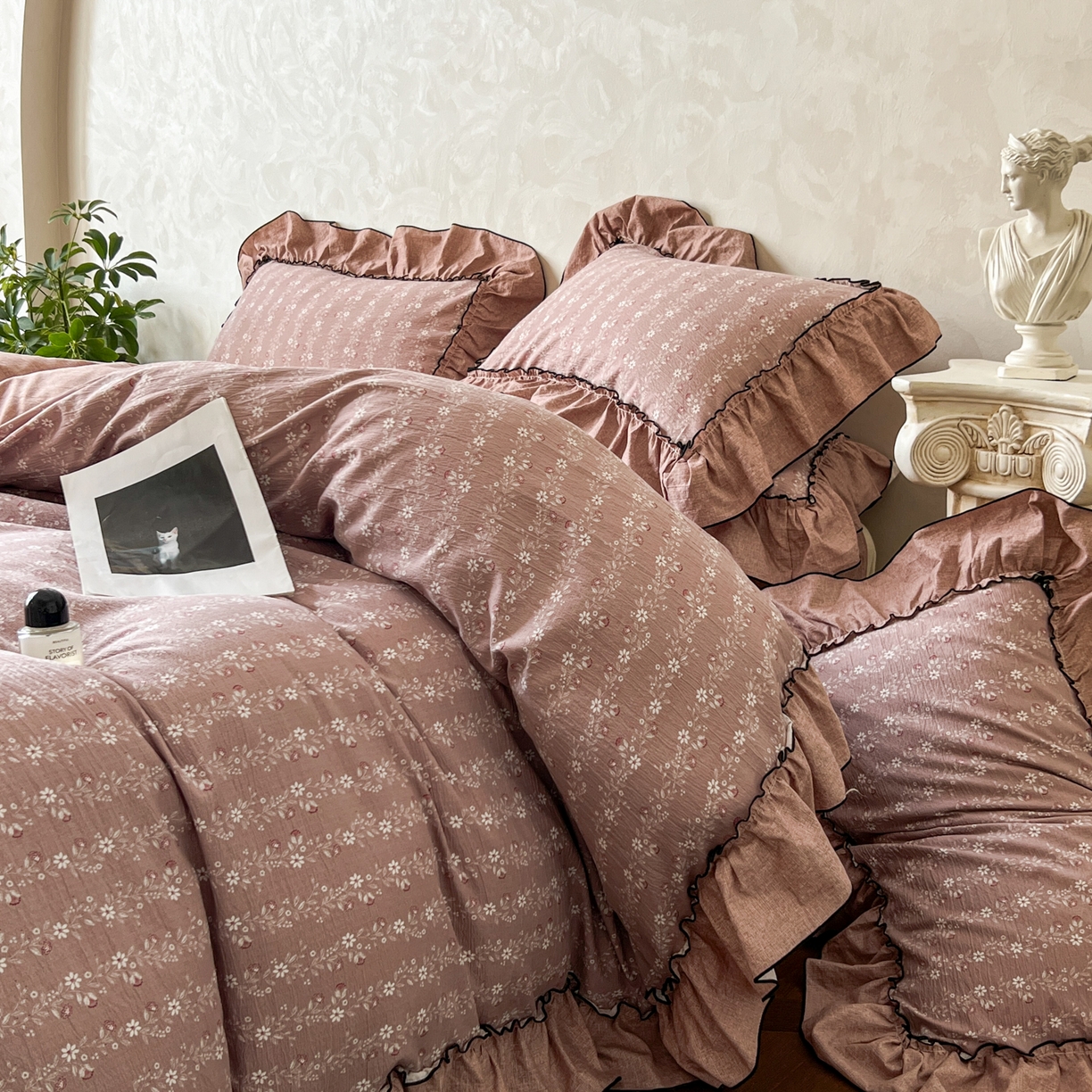 91家纺网 家纺一手货源 找家纺 柔享家（原芷澜家纺） 2025新款秋冬新品A类高克重亚麻复古风原麻棉麻系列四件套 嫣然