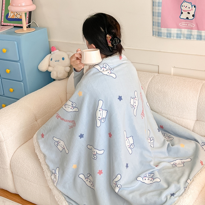 91家纺网 家纺一手货源 找家纺 葡萄家 2025新款A类三丽鸥正版授权少女可爱卡通加厚牛奶绒羊羔绒多功能四季毛毯毯子 绒毛毯-MT三丽鸥迷你大耳狗