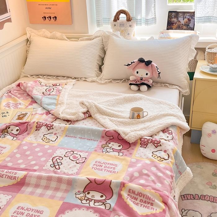 91家纺网 家纺一手货源 找家纺 葡萄家 2025新款A类三丽鸥正版授权少女可爱卡通加厚牛奶绒羊羔绒多功能四季毛毯毯子 绒毛毯-MT三丽鸥糖果甜心