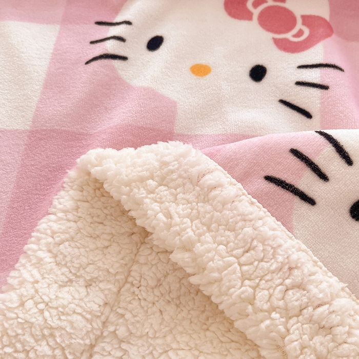 91家纺网 家纺一手货源 找家纺 葡萄家 2025新款A类三丽鸥正版授权少女可爱卡通加厚牛奶绒羊羔绒多功能四季毛毯毯子 绒毛毯-MT三丽鸥粉格爱心KT