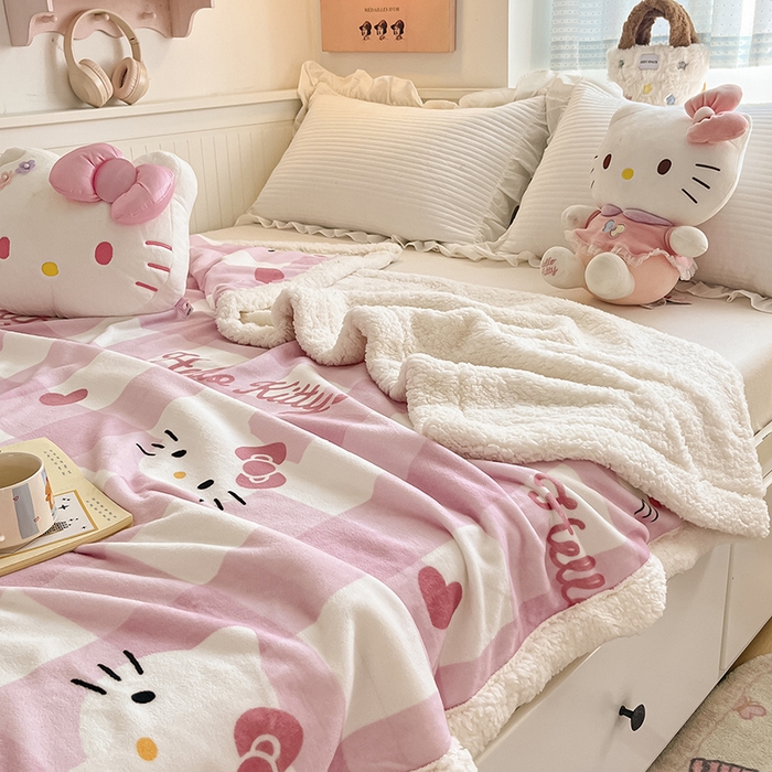 91家纺网 家纺一手货源 找家纺 葡萄家 2025新款A类三丽鸥正版授权少女可爱卡通加厚牛奶绒羊羔绒多功能四季毛毯毯子 绒毛毯-MT三丽鸥粉格爱心KT