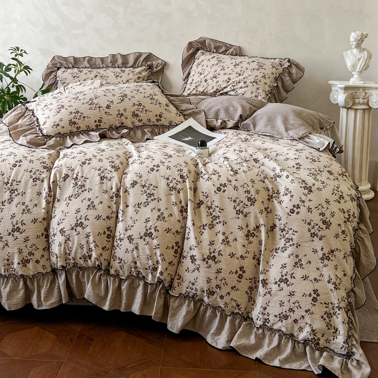 91家纺网 家纺一手货源 找家纺 柔享家（原芷澜家纺） 2025新款秋冬新品A类高克重亚麻复古风原麻棉麻系列四件套 鸢语