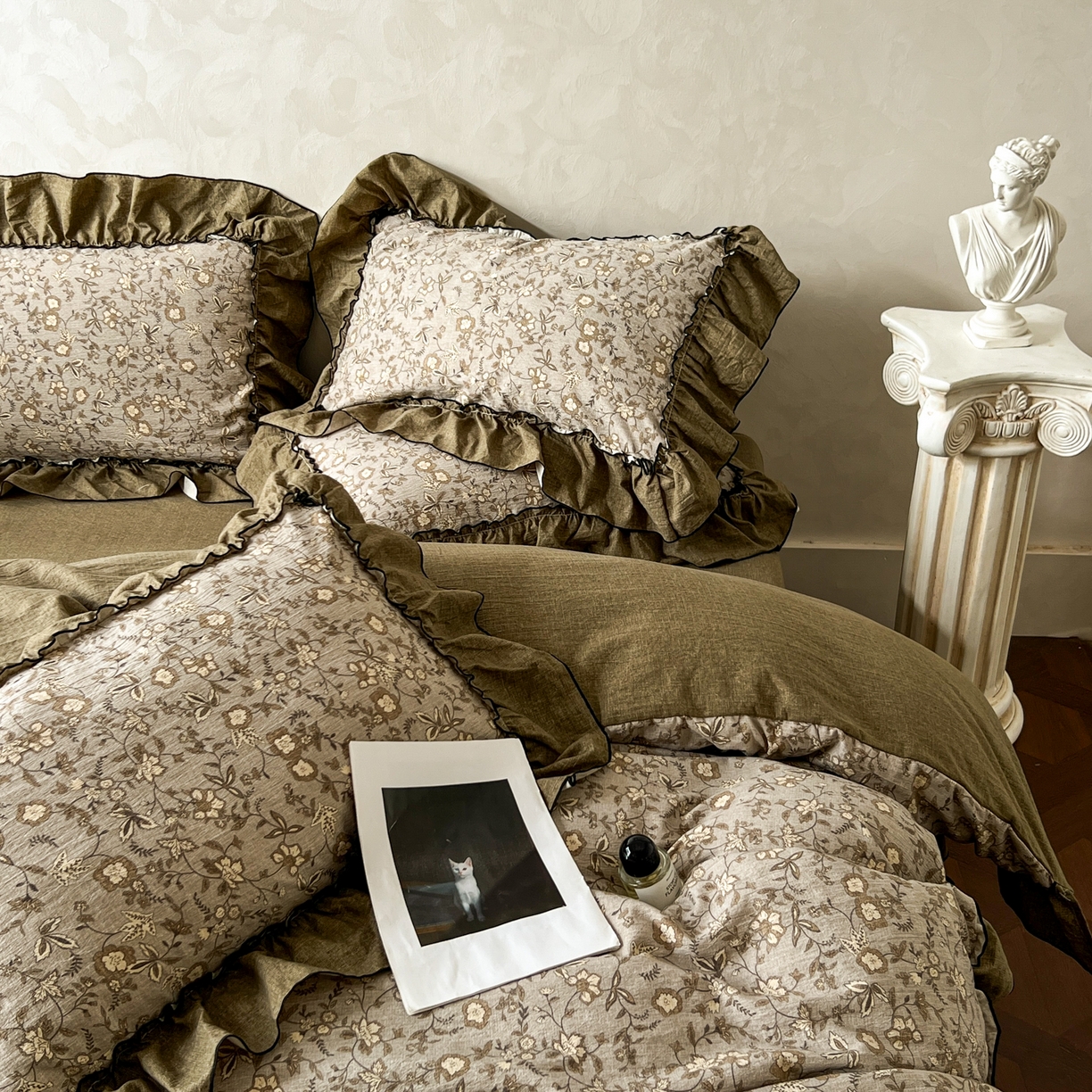 91家纺网 家纺一手货源 找家纺 柔享家（原芷澜家纺） 2025新款秋冬新品A类高克重亚麻复古风原麻棉麻系列四件套 栀意