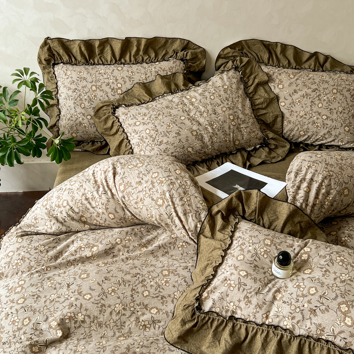 91家纺网 家纺一手货源 找家纺 柔享家（原芷澜家纺） 2025新款秋冬新品A类高克重亚麻复古风原麻棉麻系列四件套 栀意