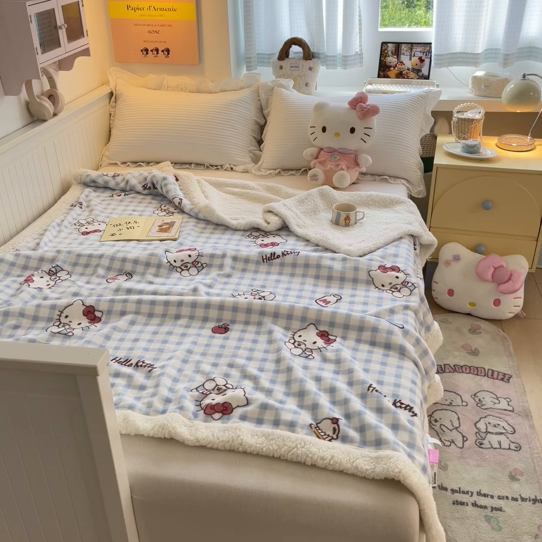 91家纺网 家纺一手货源 找家纺 葡萄家 2025新款A类三丽鸥正版授权少女可爱卡通加厚牛奶绒羊羔绒多功能四季毛毯毯子 绒毛毯-MT三丽鸥蓝格牛奶KT